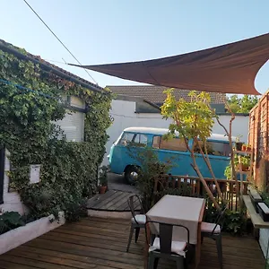 Apartment Bungalow With Parking, Near Preston Park