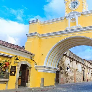 hotel-convento-santa-catalina-antigua-guatemala.guatemalaantiguahotels.com/