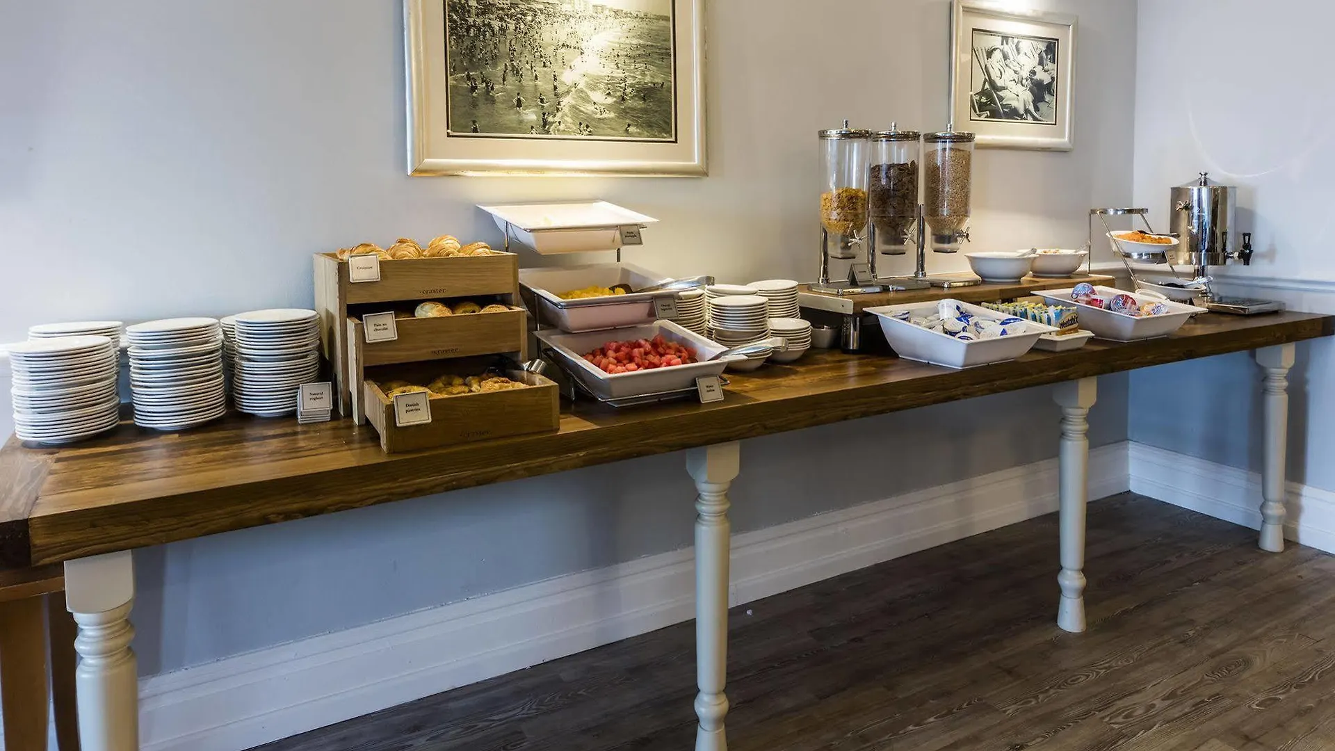 ****  The Old Ship Hotel Brighton United Kingdom